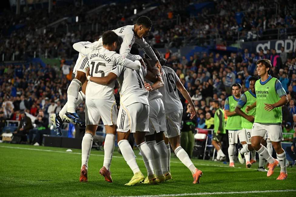 Kylian Mbappé delantero del Real Madrid seleccionado para la portada del videojuego EA FC 27