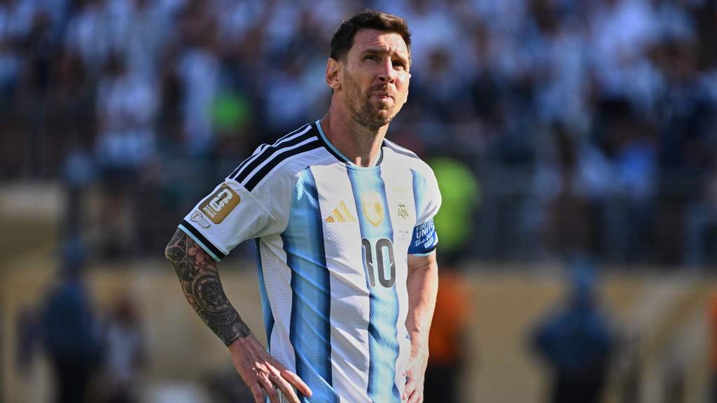 Lionel Messi y Dibu Martinez liderando a Argentina en la final de la Copa del Mundo 2026