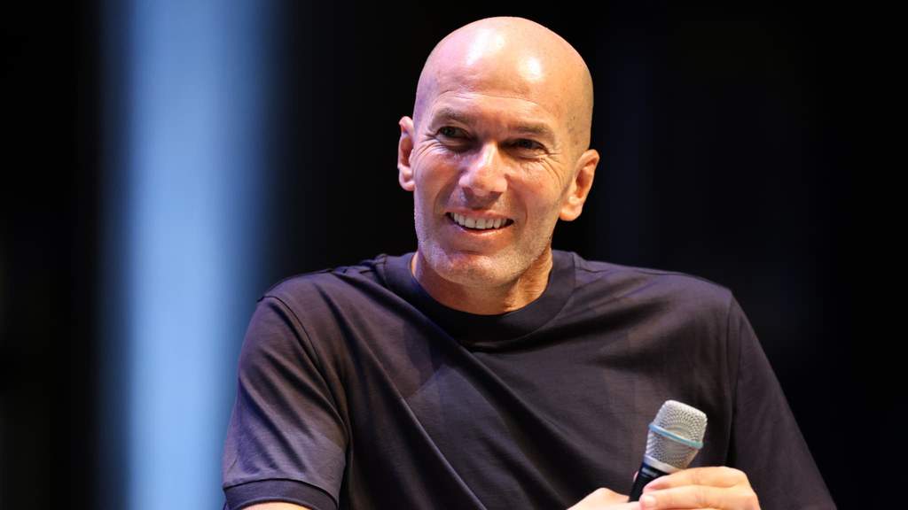 Zinedine Zidane exento del nuevo límite salarial deportivo en Francia